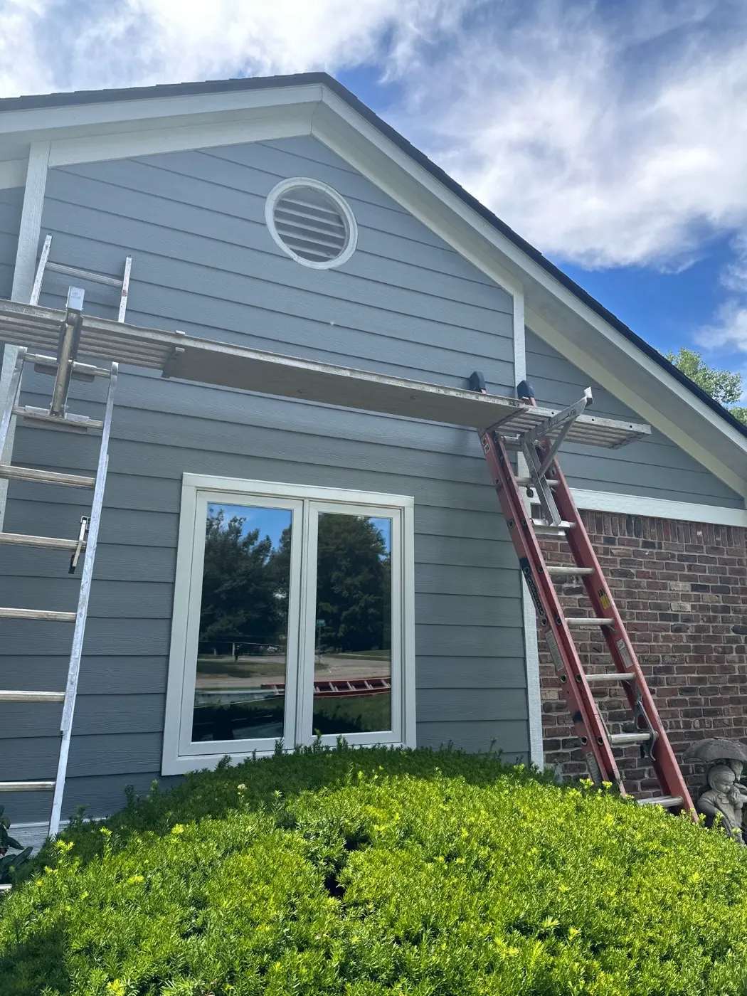 Manufacturer-certified roof installation in Imperial Hills